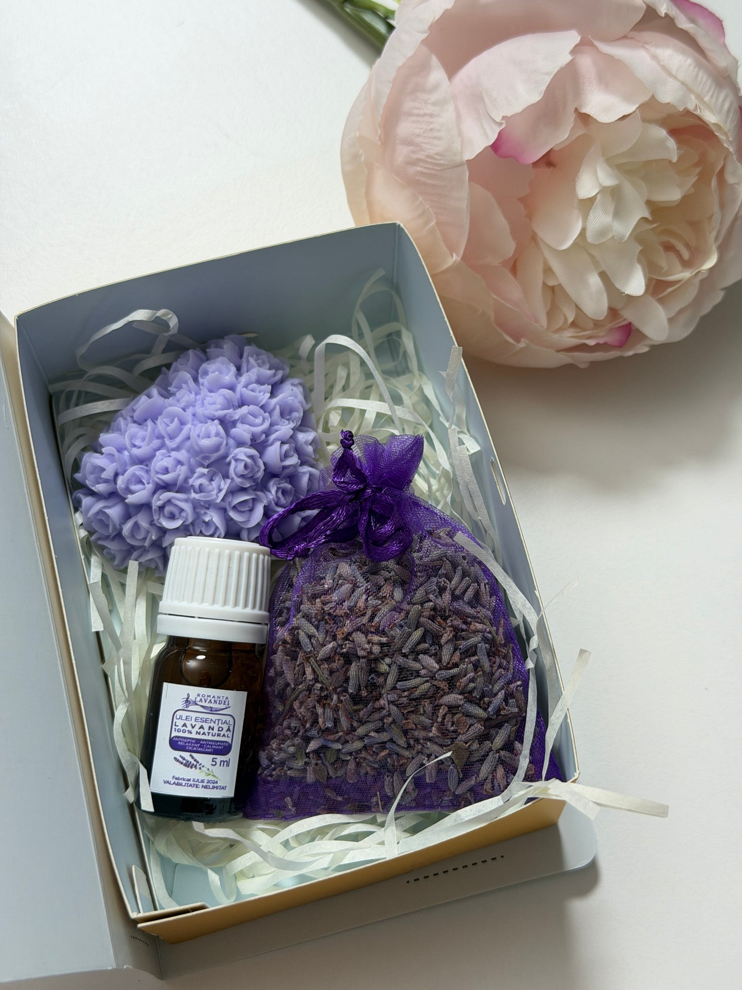 Inimă de Primăvară - set cadou pentru 1 și 8 Martie